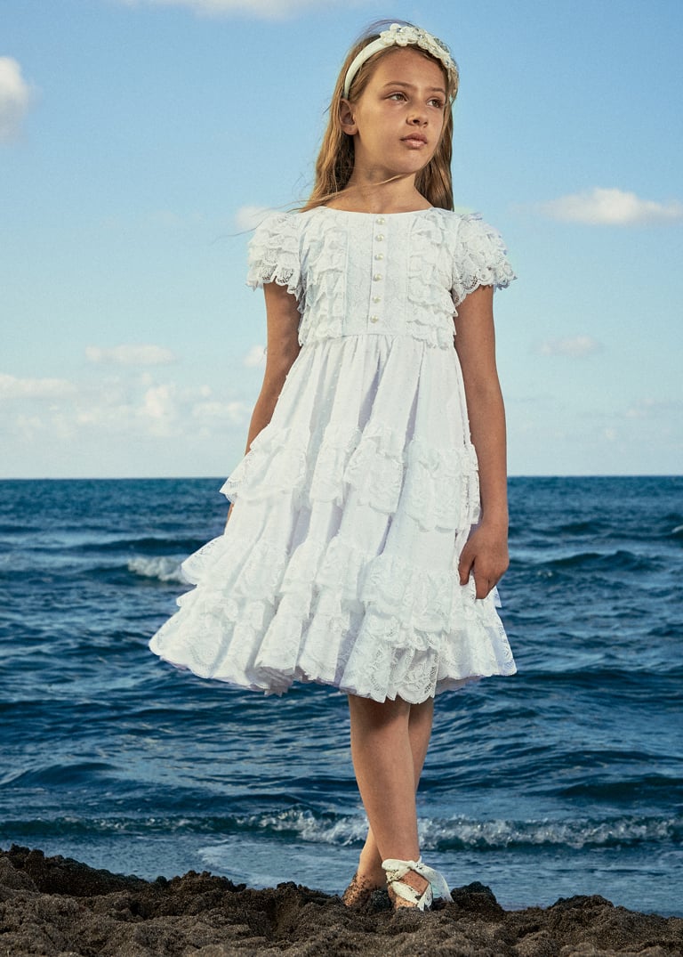 Stefano Cavalleri firma una capsule collection per Gaialuna, gruppo Gruppo Casillo | Kids and junior clothing - Our Brands.
Gli scatti per la campagna fotografica sono stai realizzati dinnanzi al mare di Napoli, dall'alba al tramonto.
Riccardo Polcaro, fotografo moda bambino.