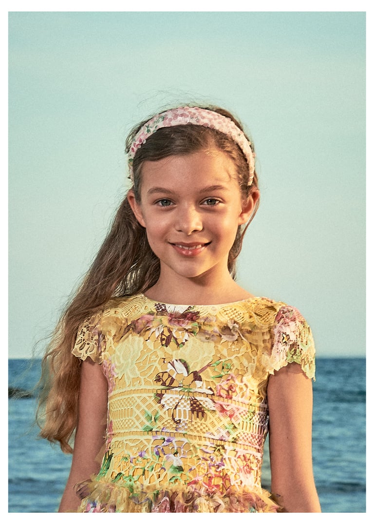 Stefano Cavalleri firma una capsule collection per Gaialuna, gruppo Gruppo Casillo | Kids and junior clothing - Our Brands.
Gli scatti per la campagna fotografica sono stai realizzati dinnanzi al mare di Napoli, dall'alba al tramonto.
Riccardo Polcaro, fotografo moda bambino.