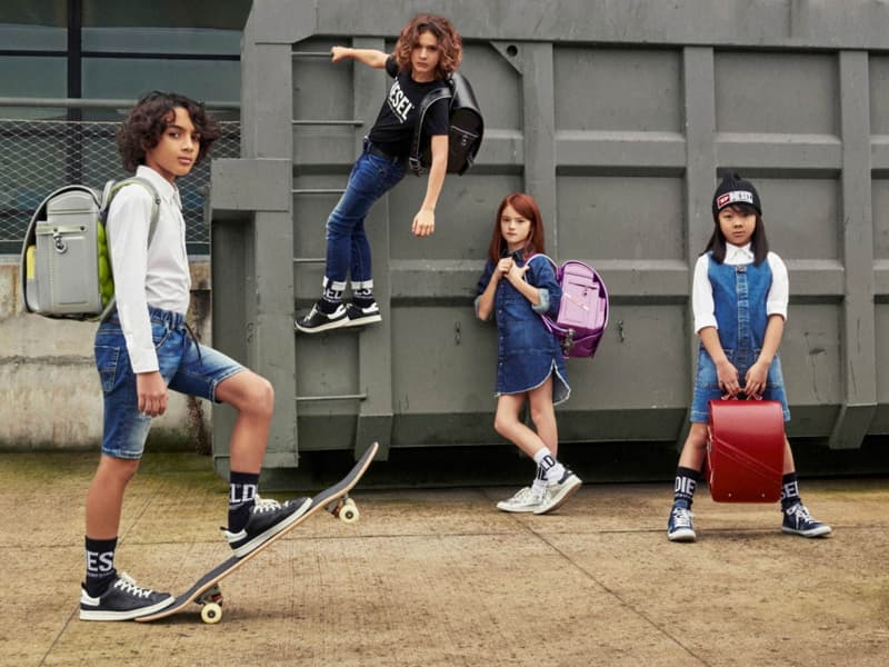 Randoseru represents for Japanese children the start of a new phase in life upon beginning their first year of school. Diesel for Randoseru backpacks’ collection. Riccardo Polcaro, fotografo moda bambino.
